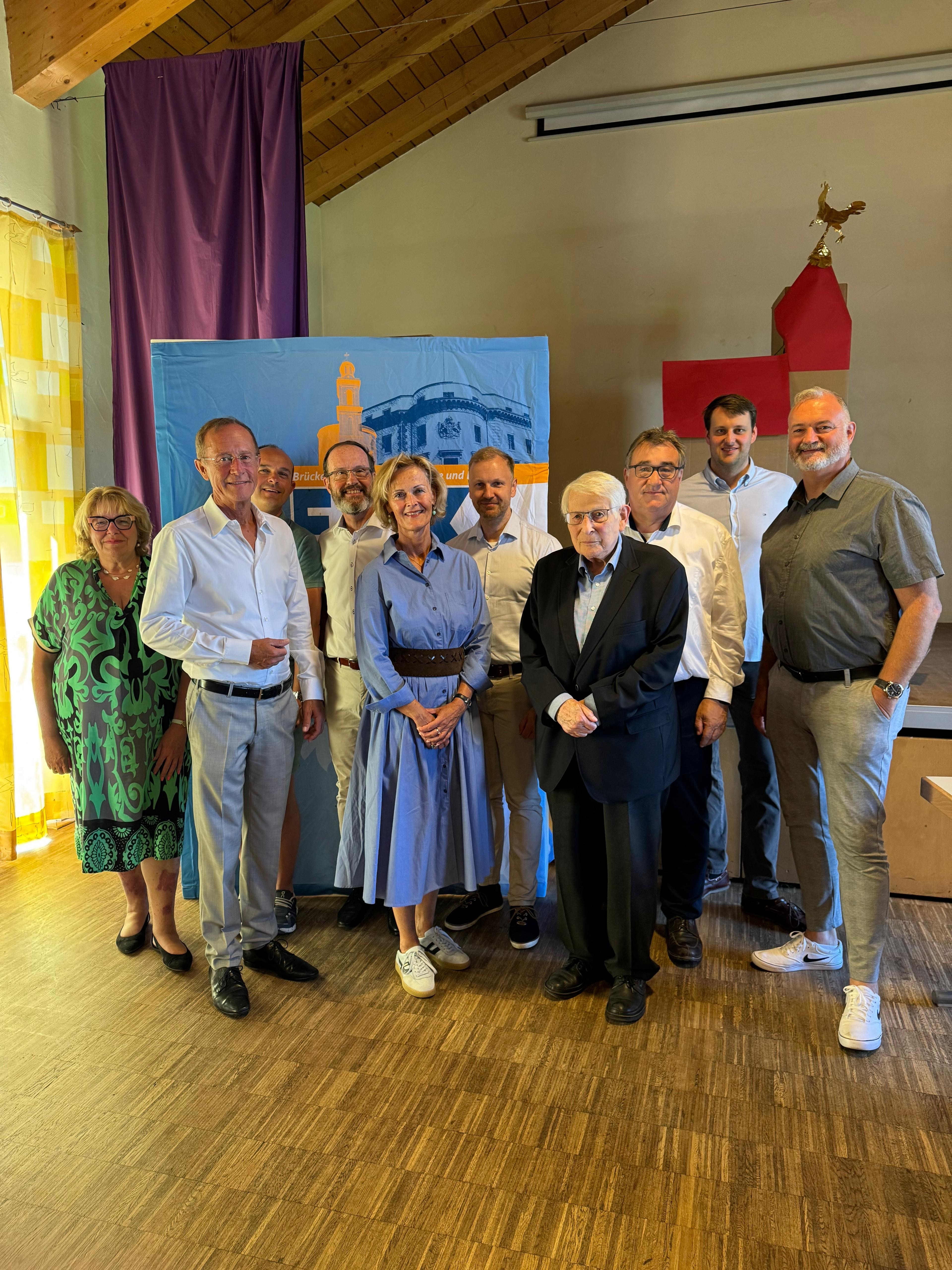 MdL Axel Wintermexer mit dem gew�hlten Landesvorstand EAK Hessen.